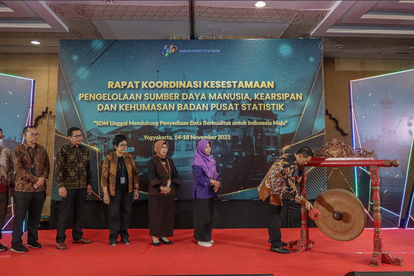 Screenshot 2023-11-21 at 14.38.00