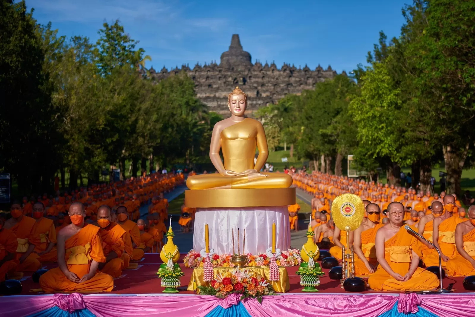 Perayaan waisak di Candi Borobudur